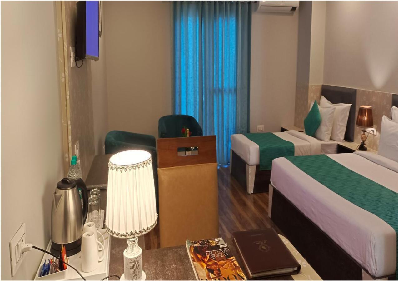 Hotel Square One By D'Polo Dharamshala Esterno foto