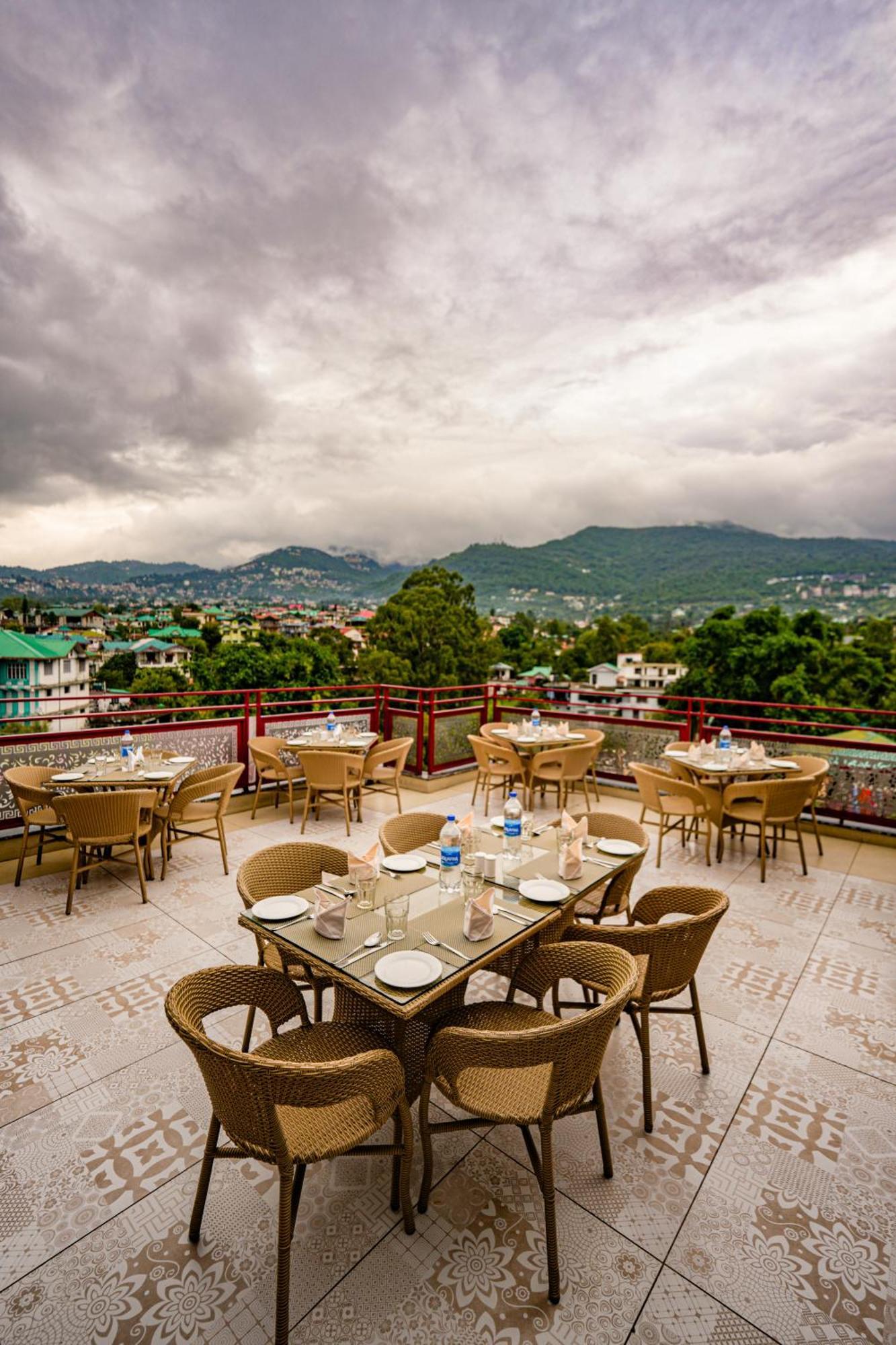Hotel Square One By D'Polo Dharamshala Esterno foto